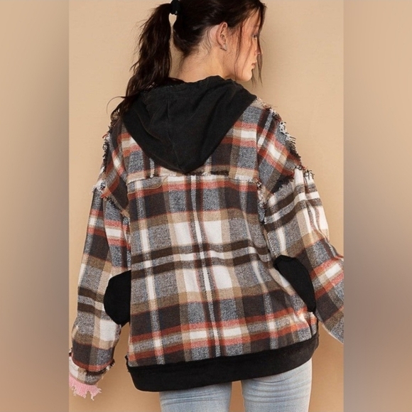 POL Black Multi Soft Brushed Fleece Snap Front Plaid Hoodie Shacket - Picture 2 of 7